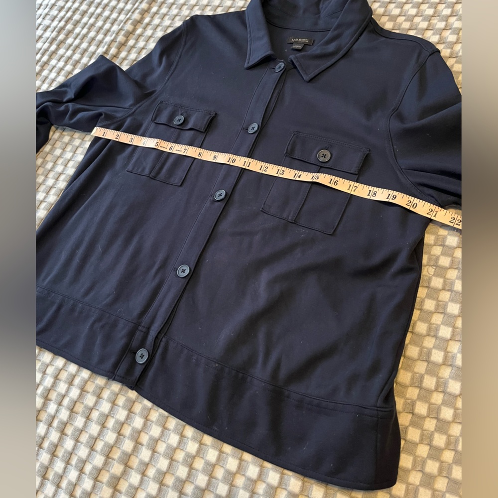 Wearever Collection Navy Button-Up Shirt L - EUC